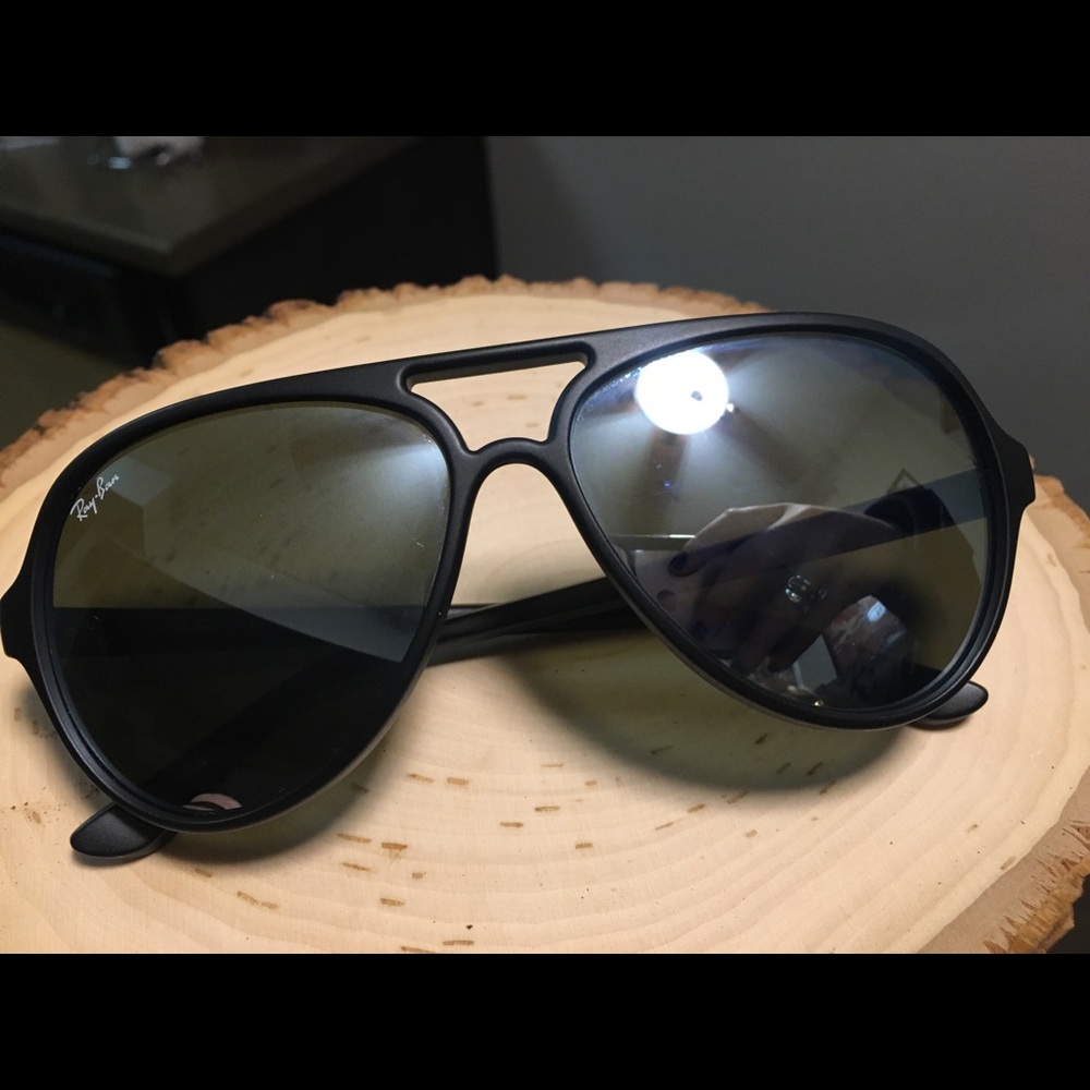 Rayban aviators (brand new)